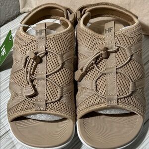 Hike Footwear Baresandals Ergonomic Footbed Barefoot
Sandals beige women’s 8-8.5